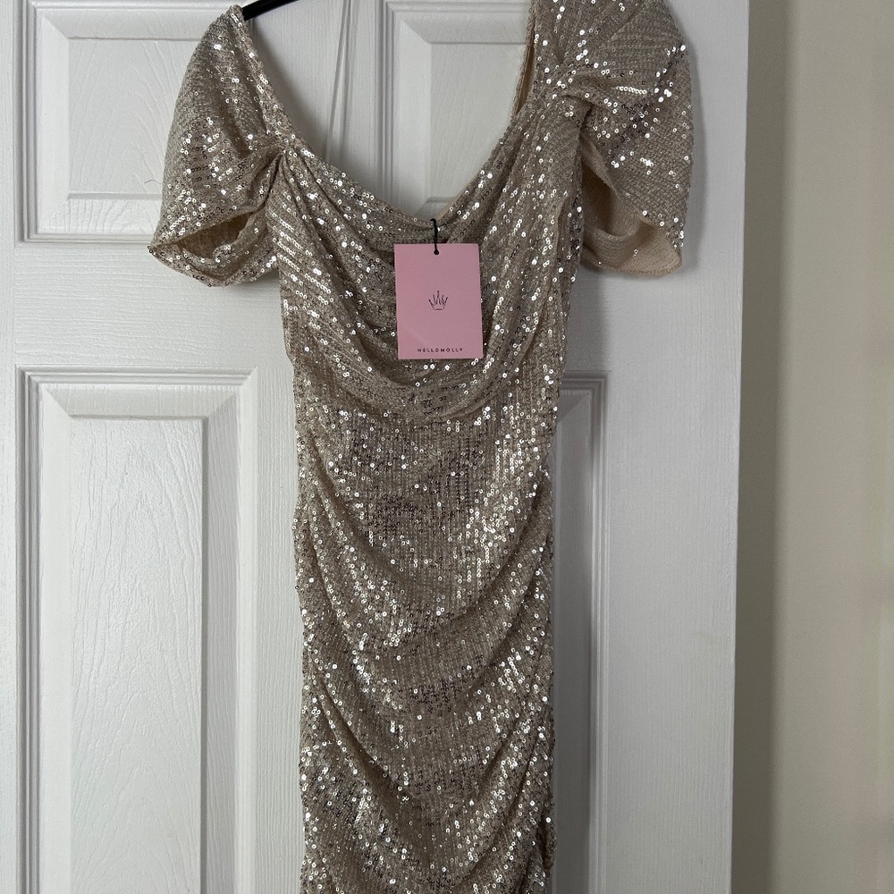 Hello Molly NWT size medium silver sequins